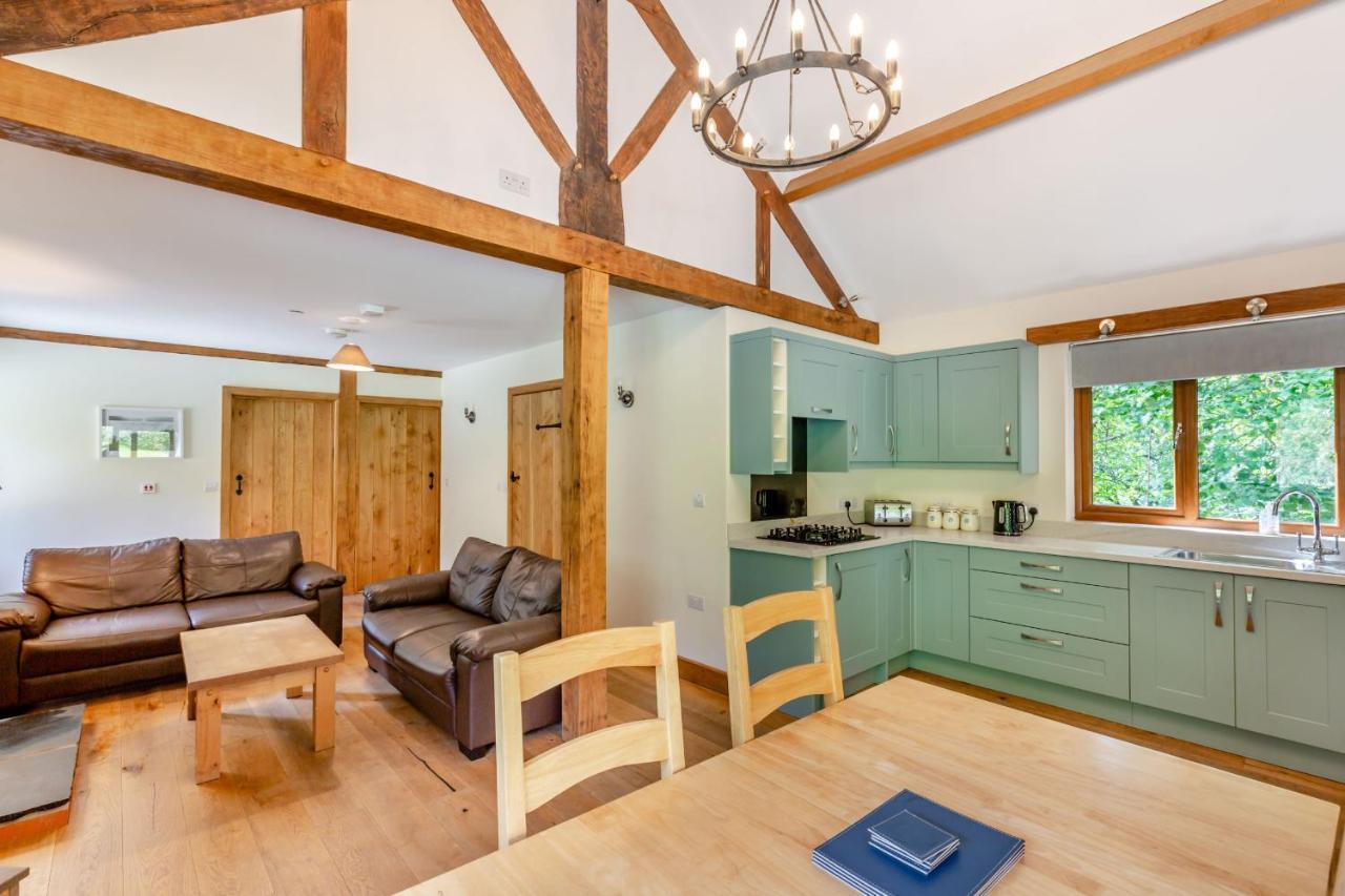 Ploony Hill Lodge Bleddfa Екстер'єр фото